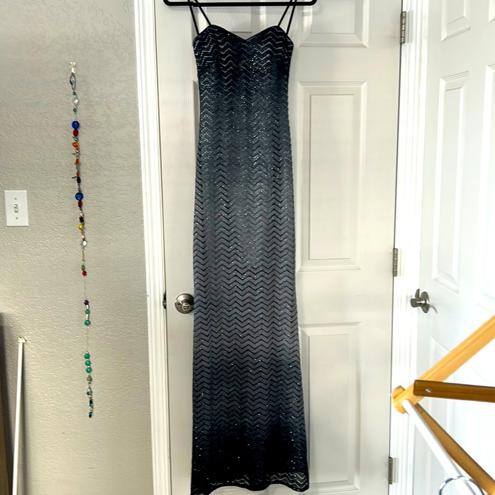 Excellent used condition & stunning strapless Betsy & Adam gown - size 2